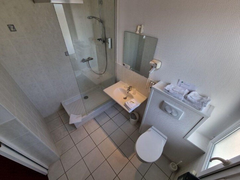 Economy Double Room photo 2