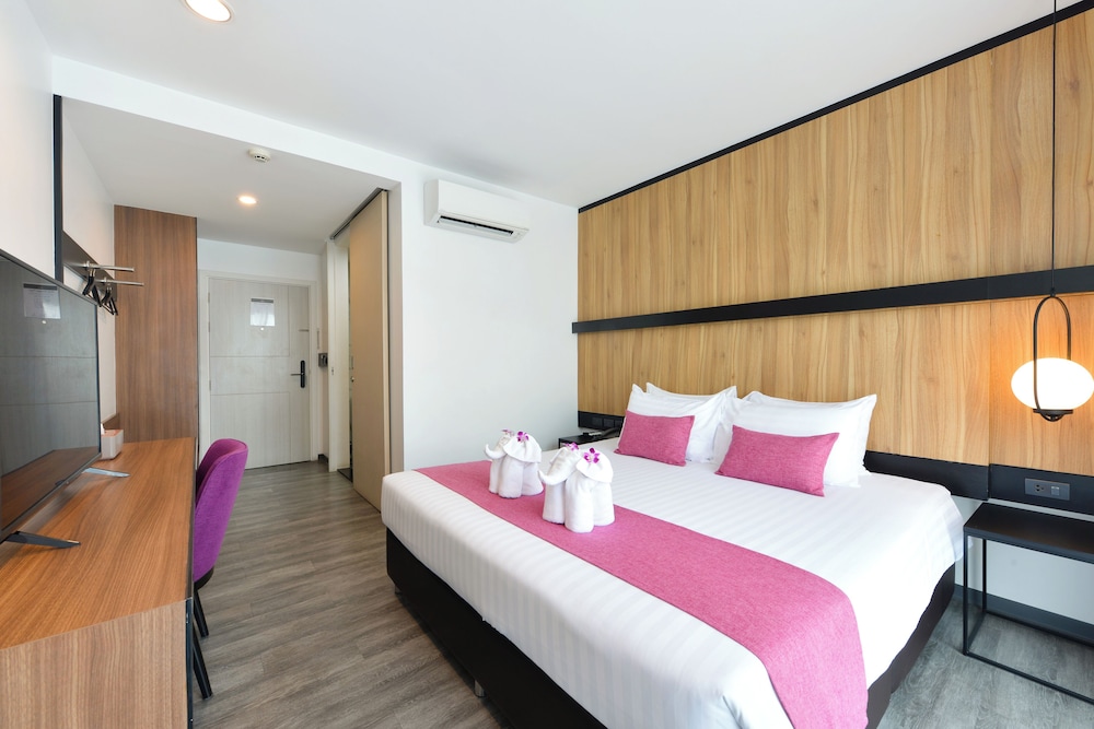 Deluxe Double Room - Photo 1