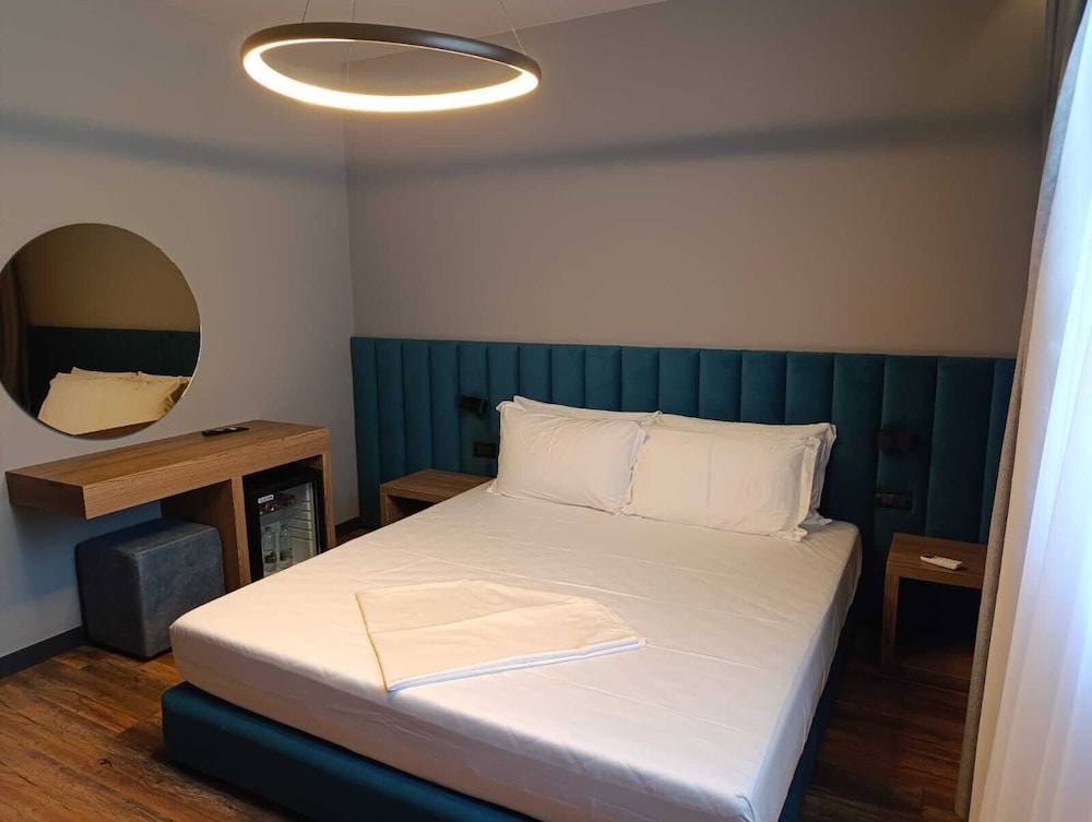 Double Room, Mountain View