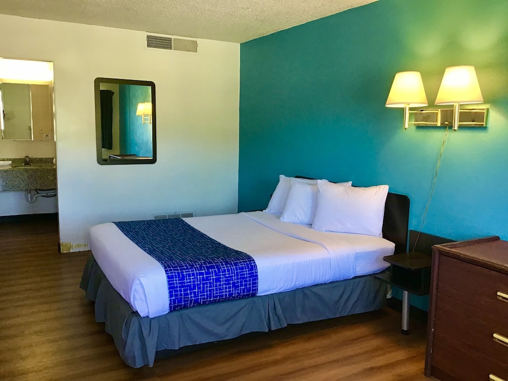 Room, 1 Queen Bed, Non Smoking photo 1