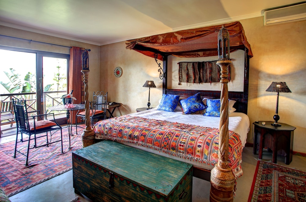Deluxe Room - Photo 10