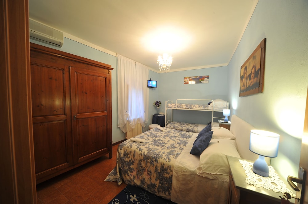 Triple Room photo 1