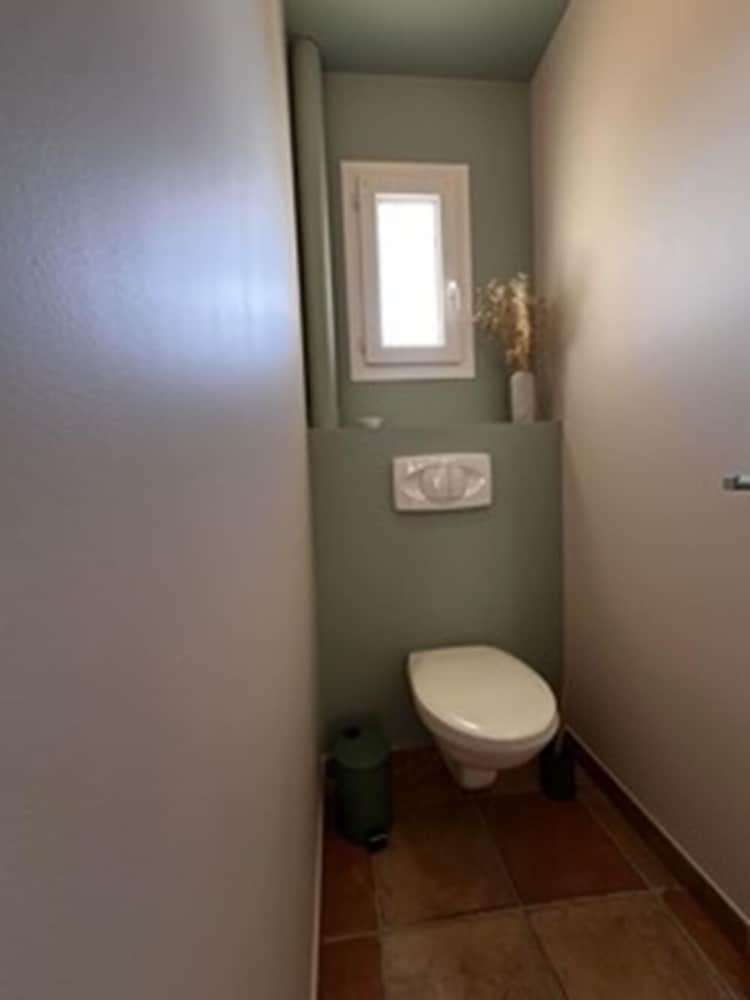 Luxury Double Room, Shared Bathroom, Pool View photo 2