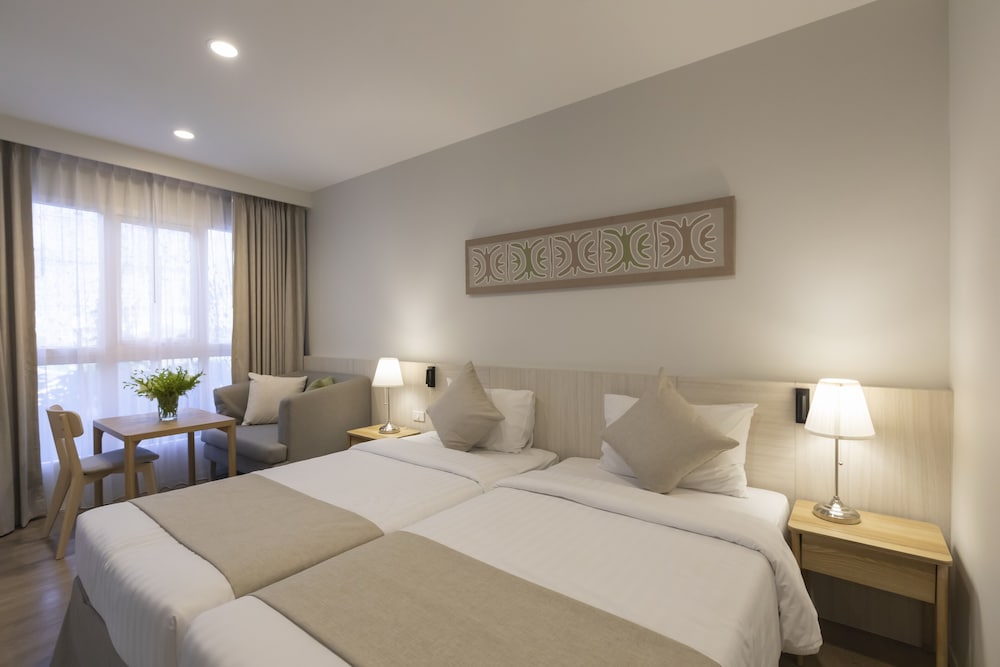 Deluxe Room - Photo 3