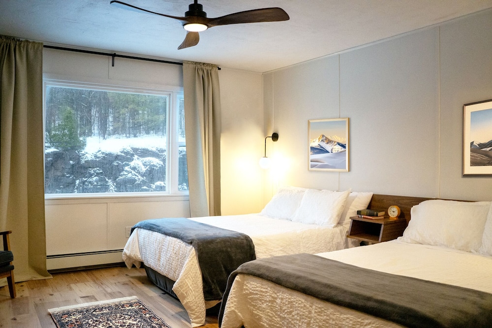 Signature Double Room, Mountain View photo 2