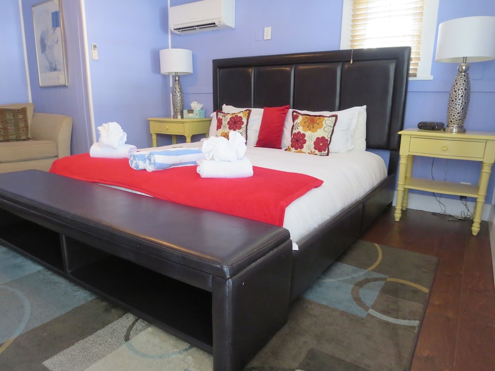 Suite, Multiple Beds
