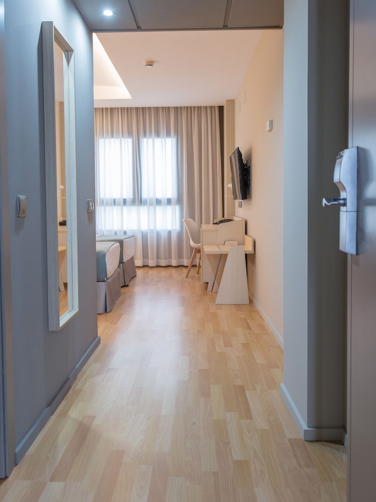 Double or Twin Room (Spa Access) photo 3