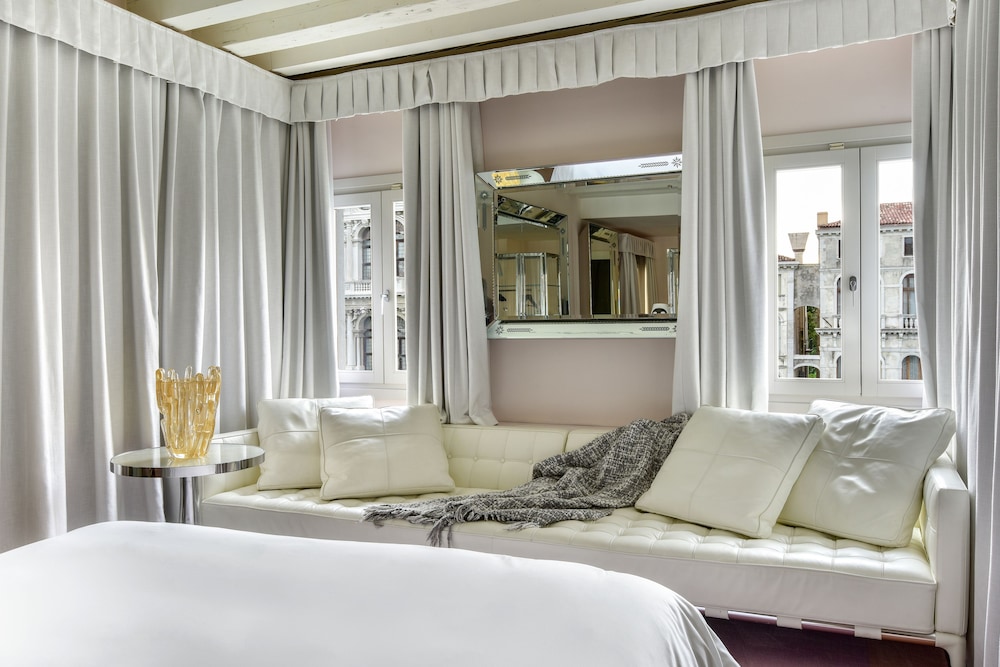 Suite (Grand Canal) photo 2
