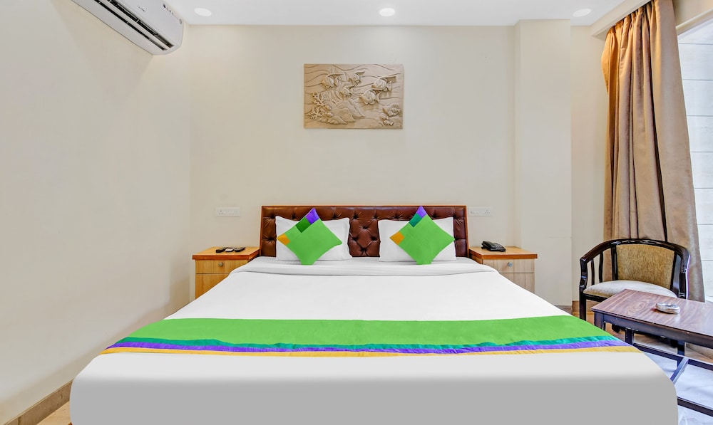 Deluxe Room - Photo 6
