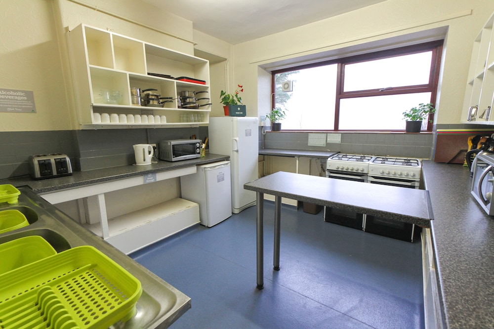 Shared Dormitory, Women Only, Shared Bathroom (Sleeps 6) photo 3