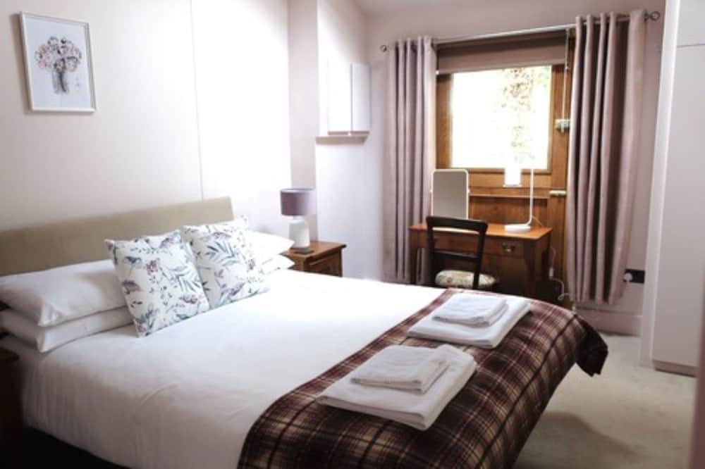 Honeymoon Suite photo 2