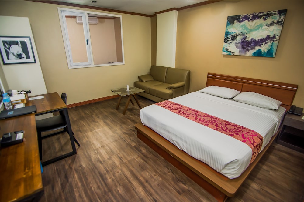 Standard Double Room, 1 Queen Bed, Accessible, Non Smoking - Photo 1