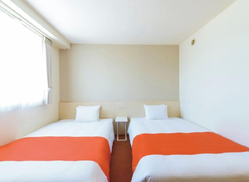 Basic Twin Room, Non Smoking