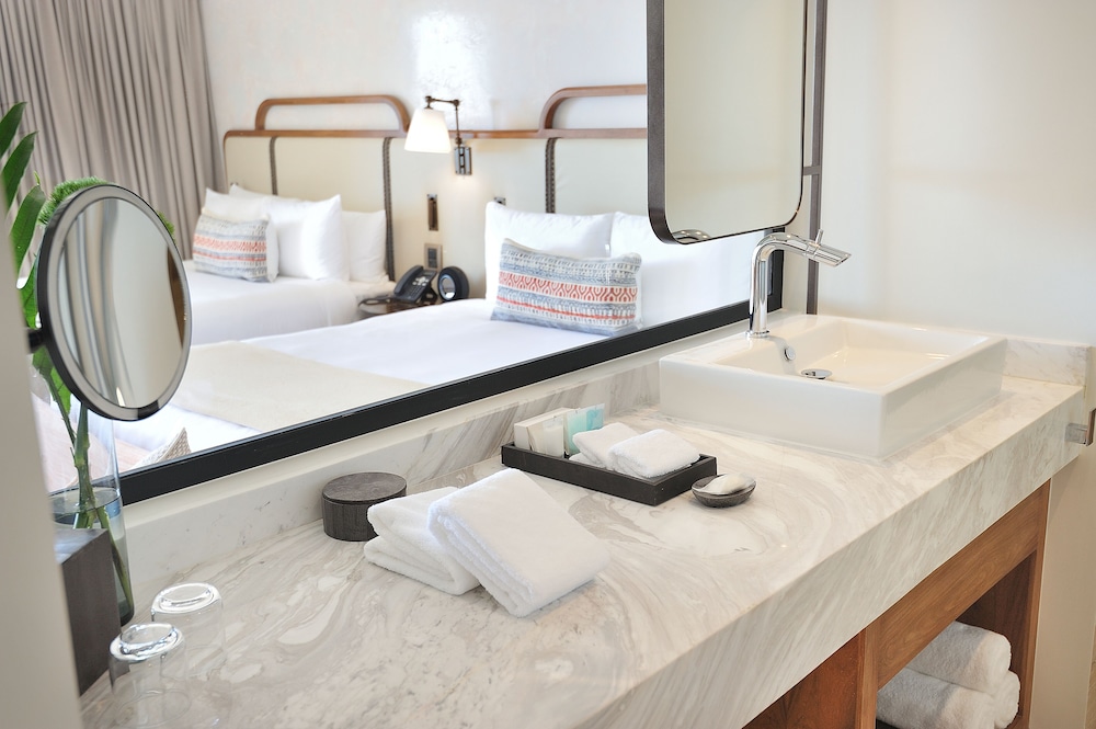 Infinity Two Queen Ocean View - Photo 11