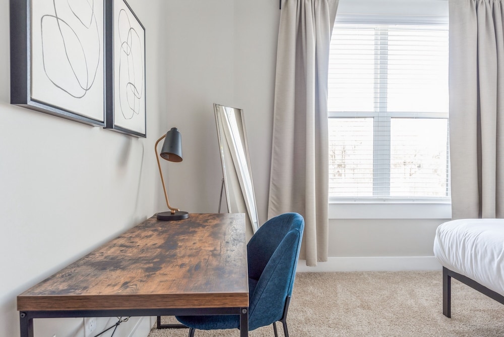 Comfort Apartment, 2 Bedrooms (Self Check-in with Virtual Front Desk)