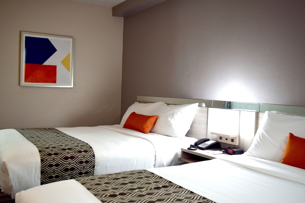 Room, 2 Queen Beds, Accessible, Non Smoking (Mobility) - Photo 2