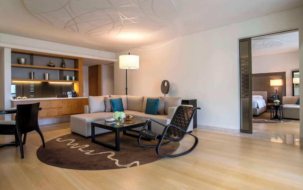 Suite (Ocean) photo 2