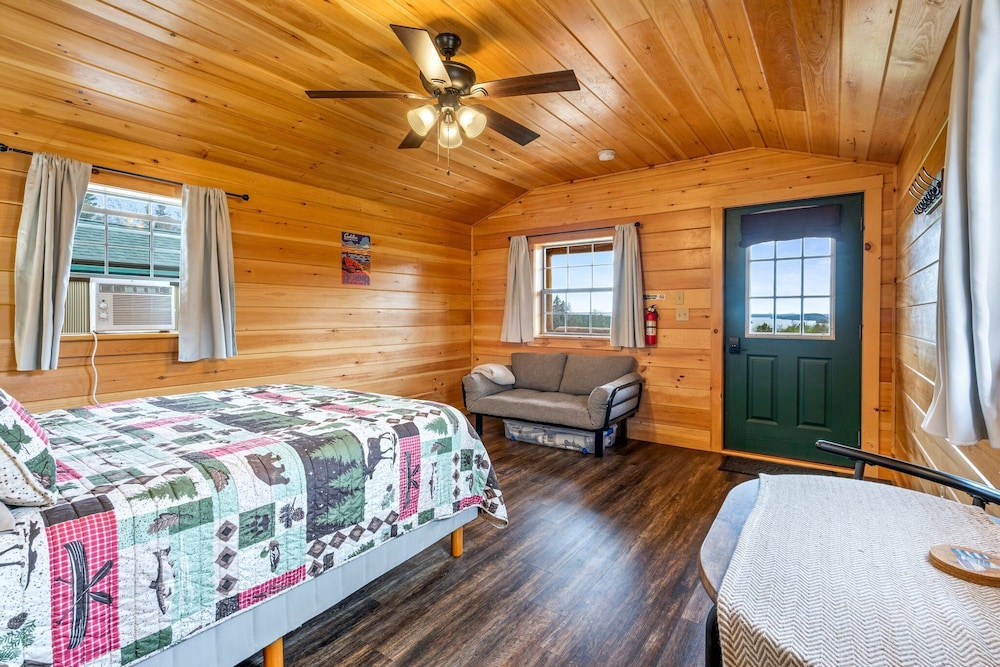 Family Cabin, Ocean View (Pet-Friendly) photo 1