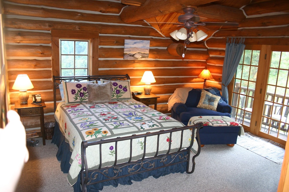 Blueberry Room, 1 Queen Bed