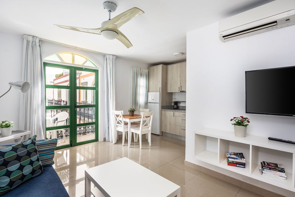 Superior Apartment, Harbor View (solarium, top floor) photo 2