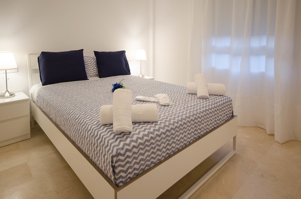 Apartamento, 3 recámaras, vista a la piscina