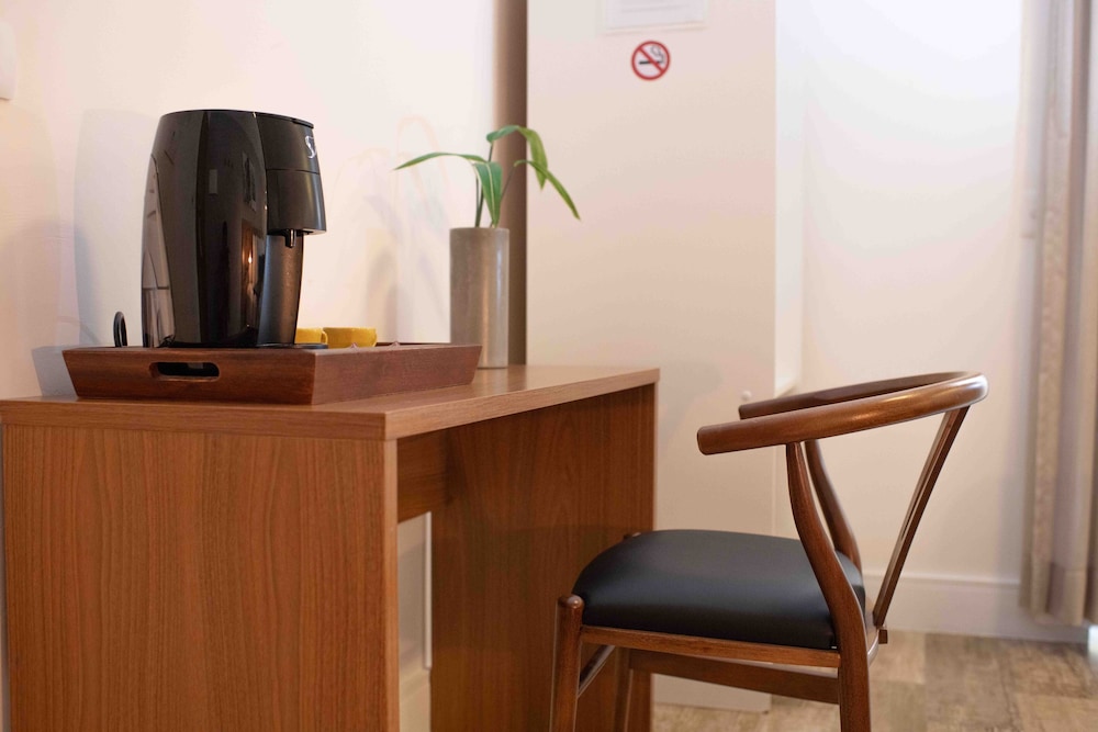 Basic Double Room - Photo 15