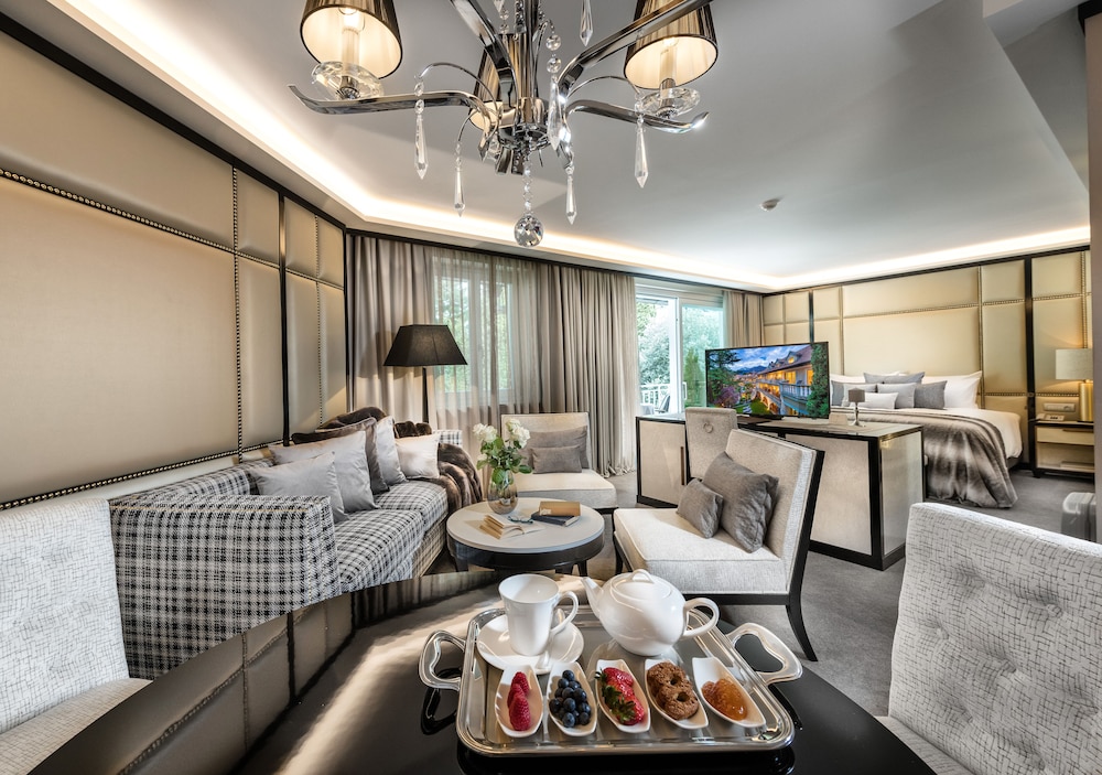 Junior Suite (Serenity)