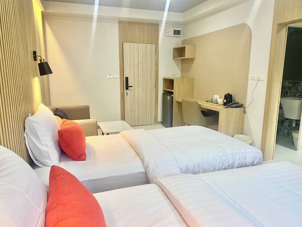 Deluxe Twin Room - Photo 5