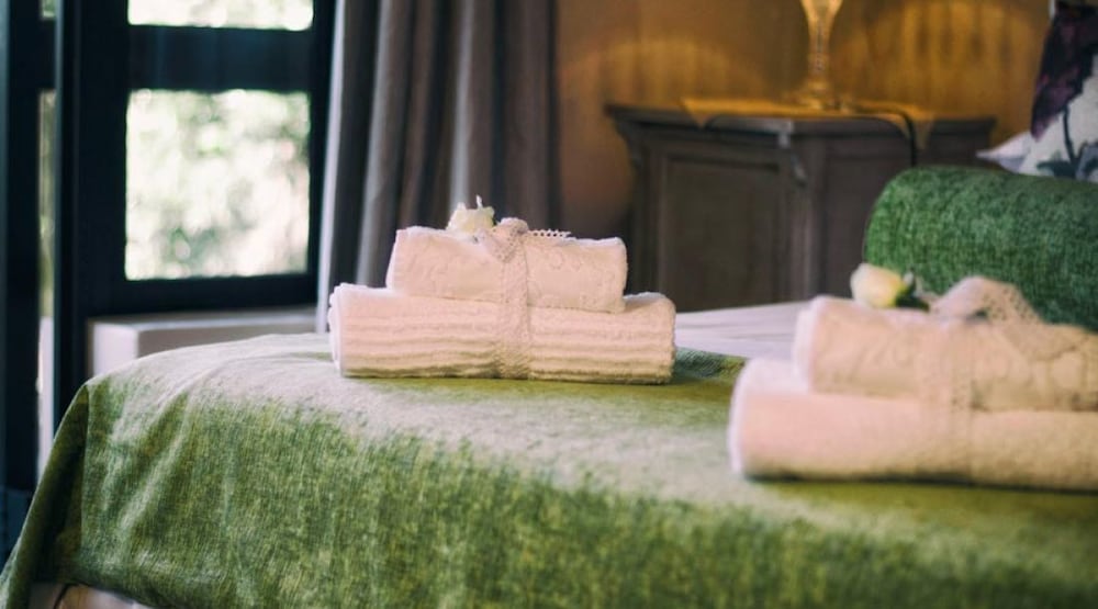 Luxury Room, 1 Bedroom (Luxury King or Twin Room)