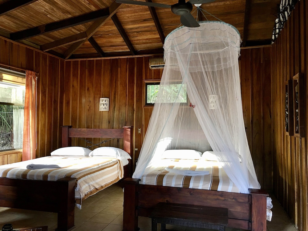 Ecolodge Family Cabin with Volcano View photo 3
