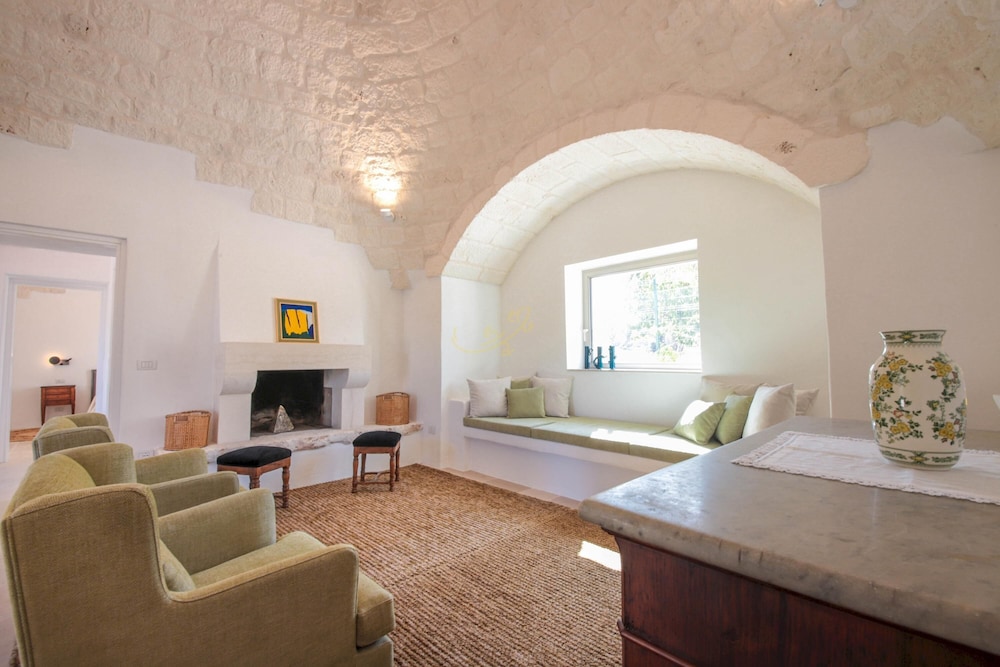 Villa photo 1