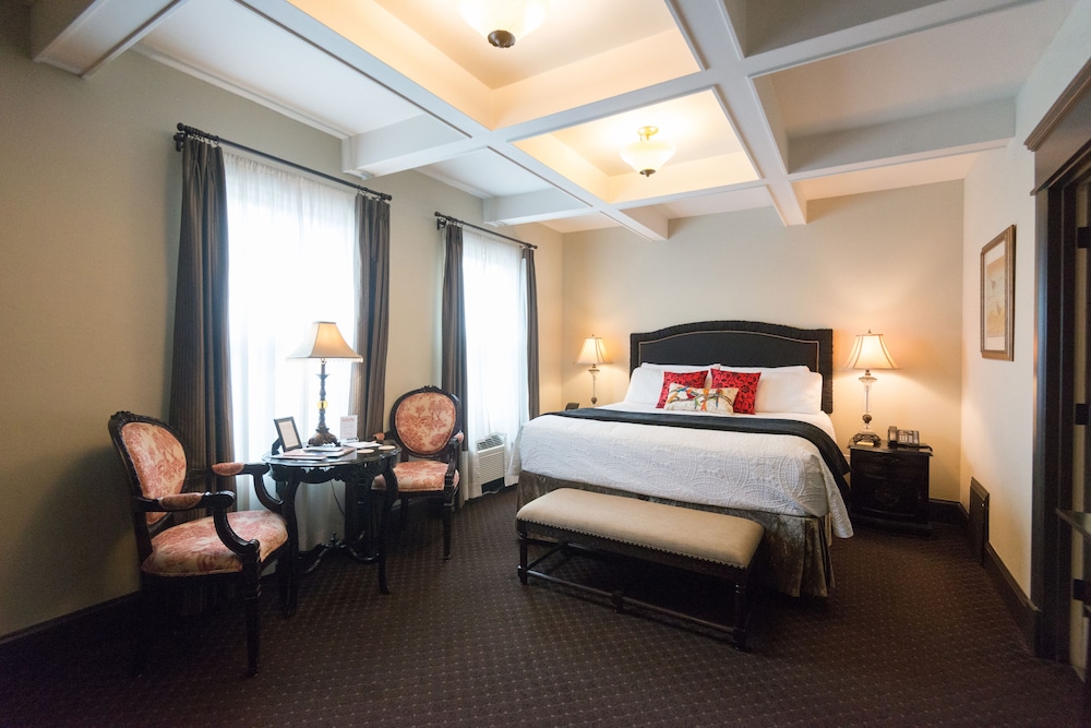 203 Taj Mahal Suite photo 1