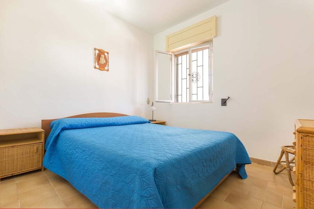 Villa photo 2