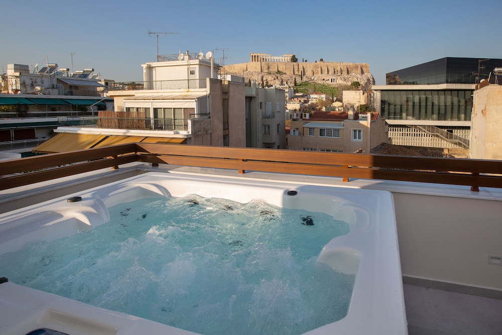 Luxury Penthouse, 1 Bedroom, Jetted Tub, City View (5&6) photo 1