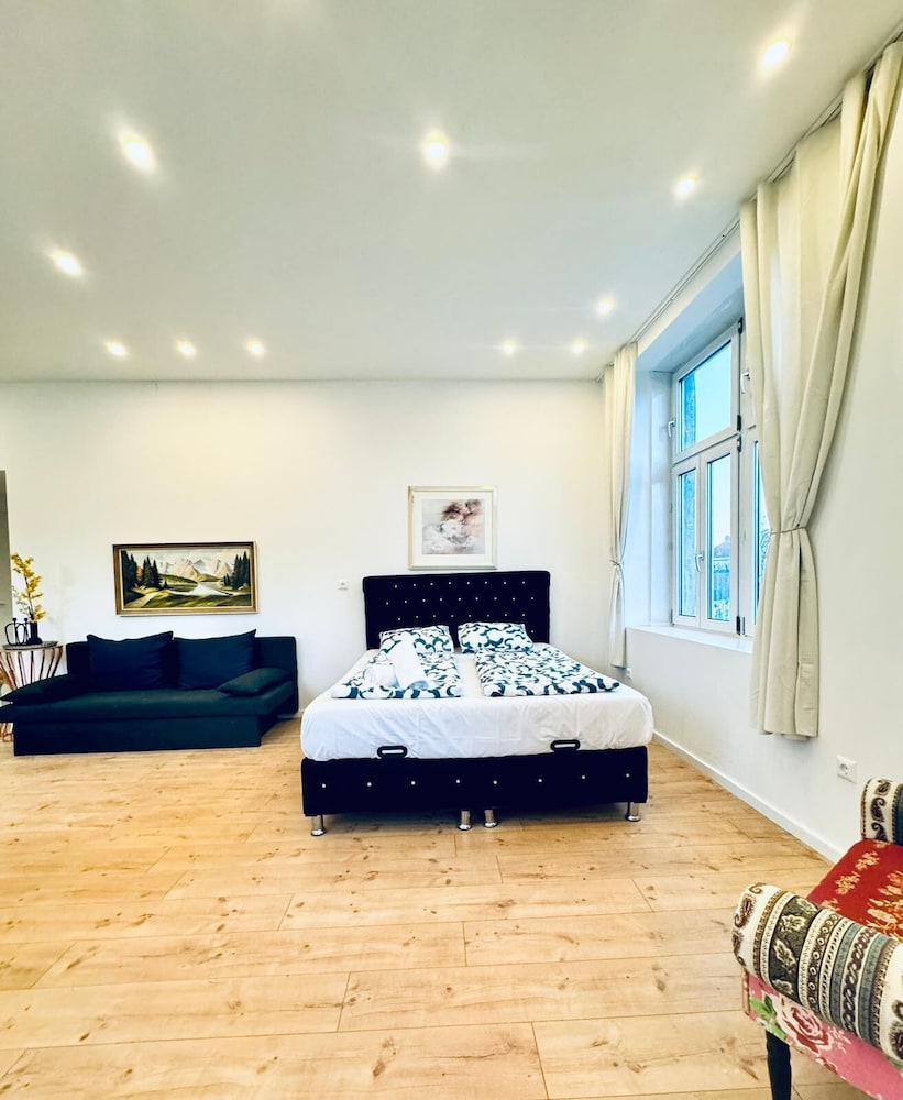 Basic Apartment