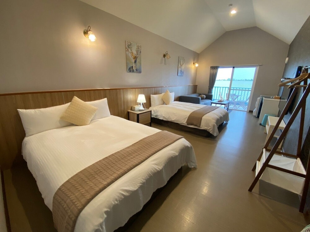 Family Quadruple Room photo 1