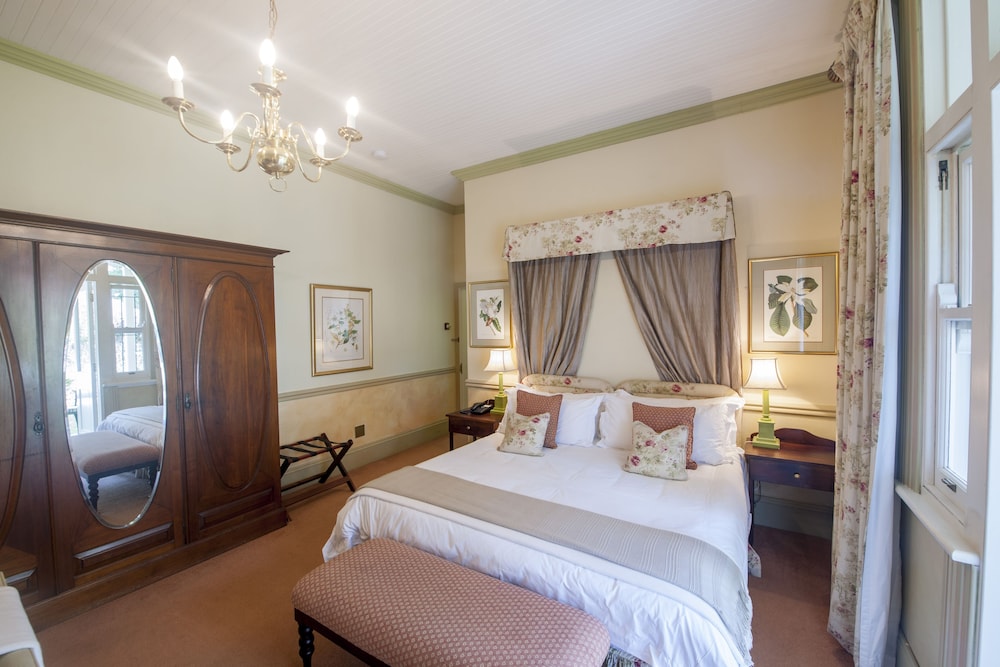 Luxury Room - Photo 13
