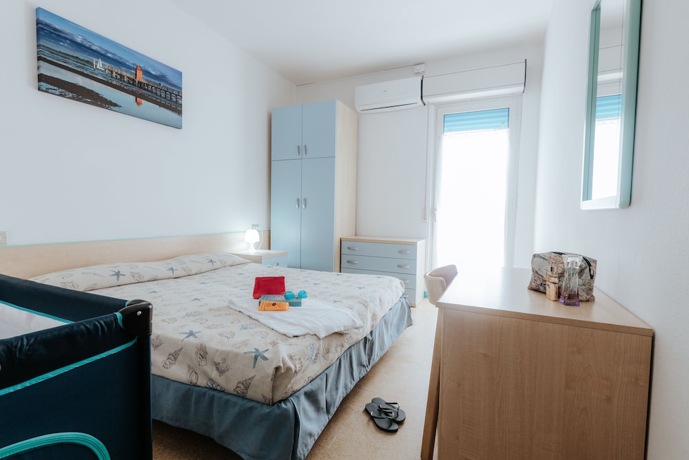 Basic Room - Photo 8