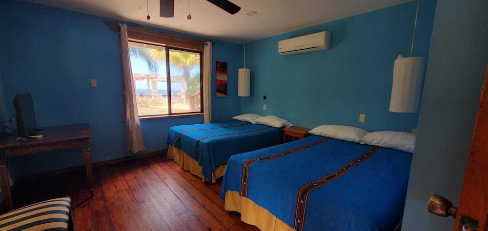 Economy Double Room, 1 Bedroom, Ocean View photo 1