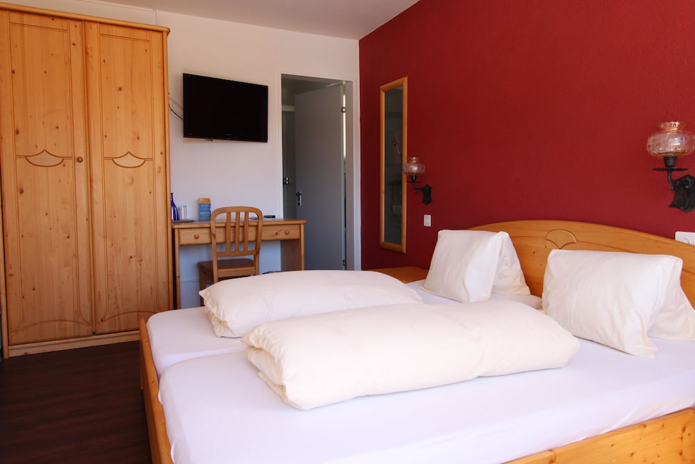 Standard Twin Room, 2 Twin Beds, Mountain View, Mountainside (HODZ) photo 1