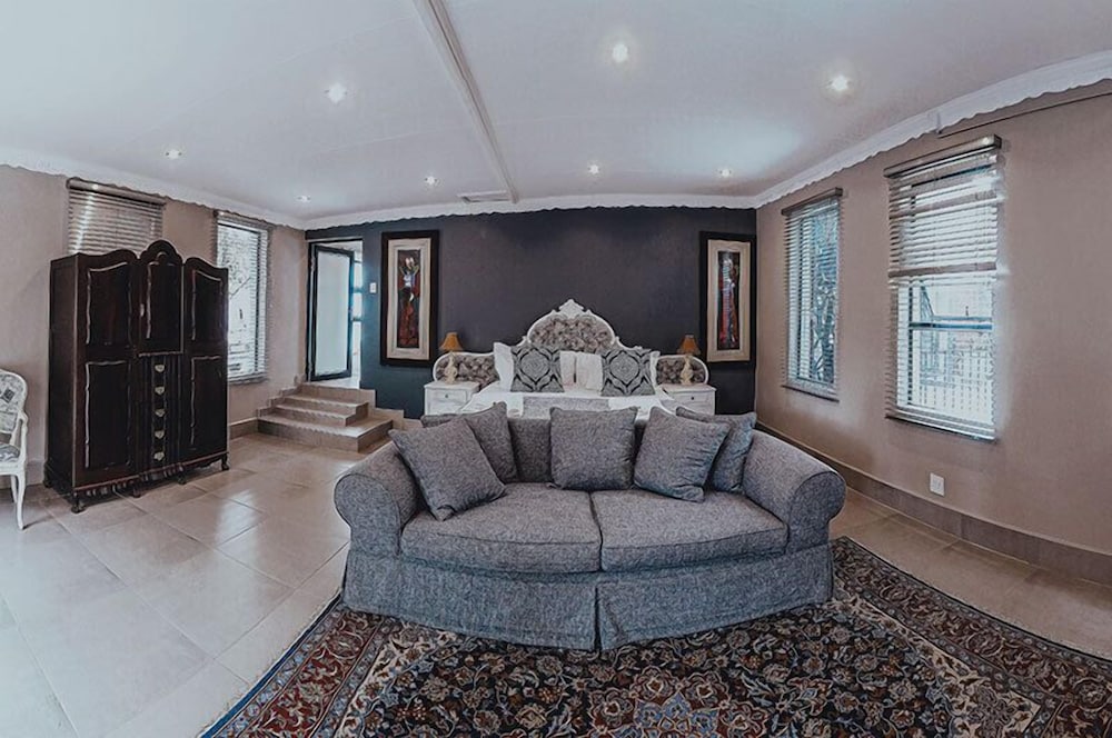 Executive Suite, 1 Bedroom photo 1