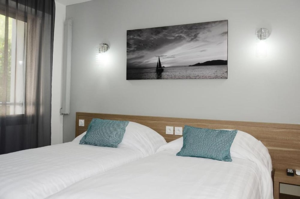 Deluxe Double or Twin Room, Terrace, Partial Sea View (Terrasse  ) photo 3