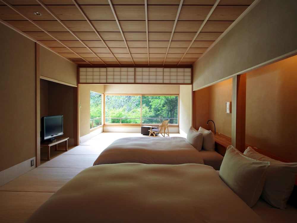 Suite, Traditional Japanese Tamami and Western-style, Garden View, Room name "Nadeshiko" photo 3