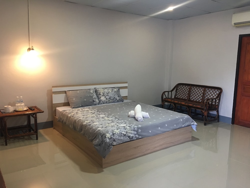 Standard Double Room - Photo 6
