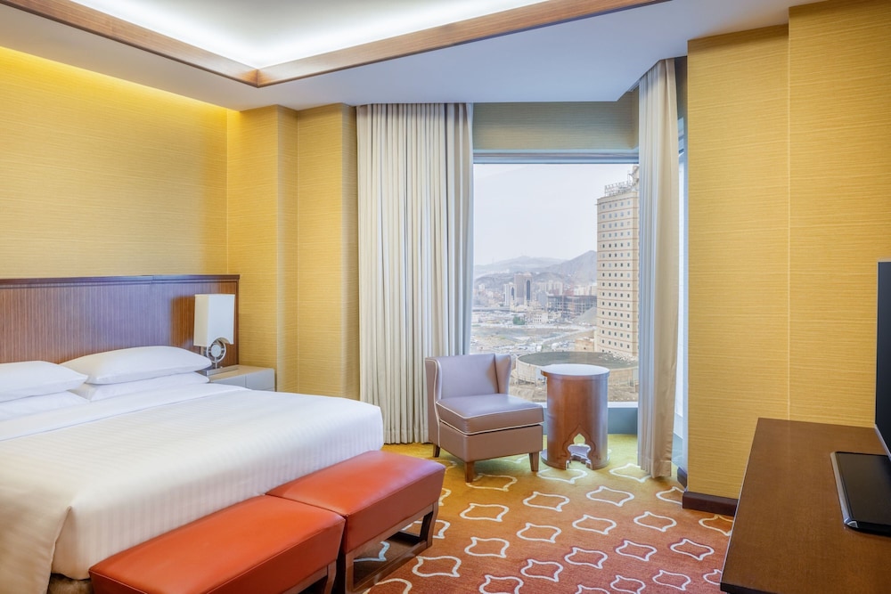 Presidential Suite, 1 Bedroom, Smoking (View) photo 1