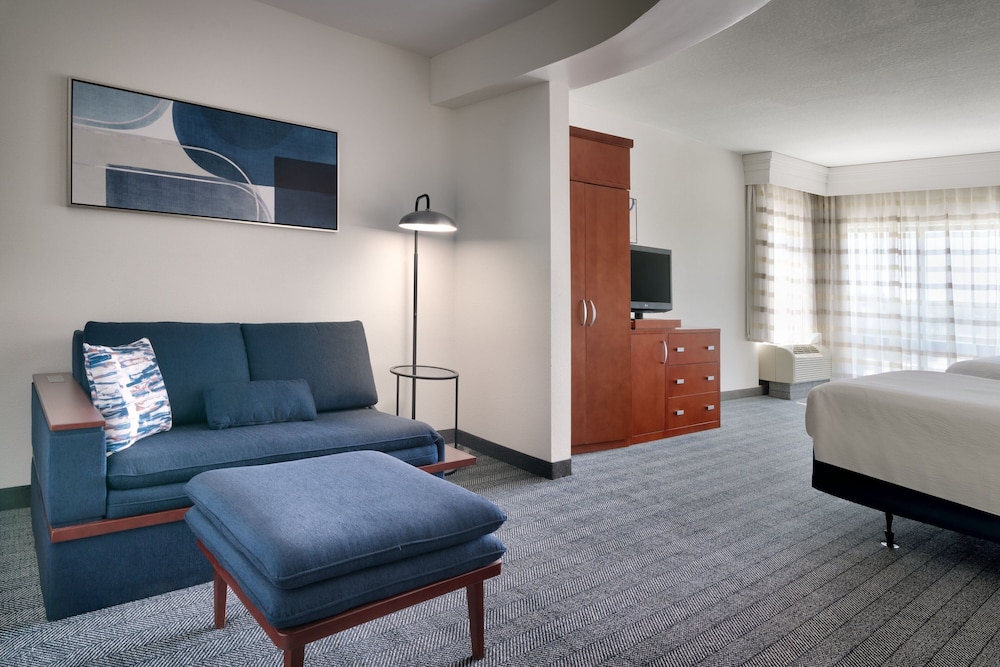Suite, Multiple Beds
