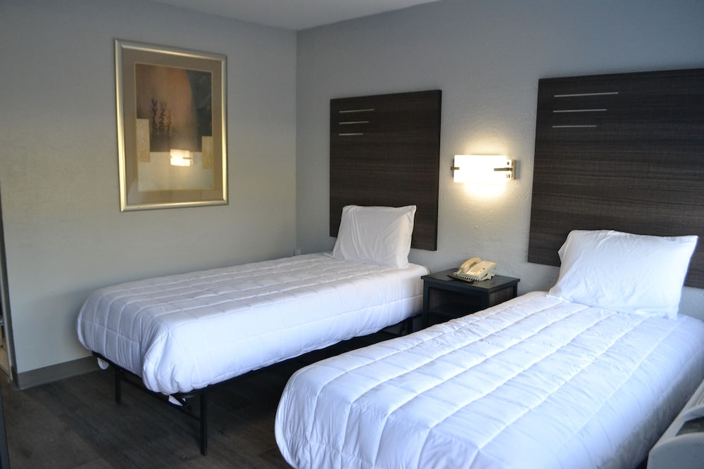 Standard Double Room - Photo 1