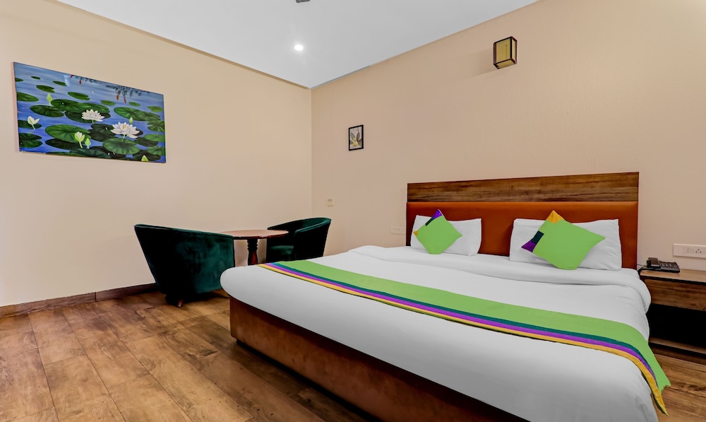 Deluxe Room - Photo 8
