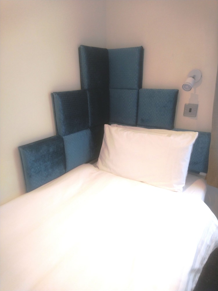 Deluxe Single Room, 1 Twin Bed, Ensuite (Room5)