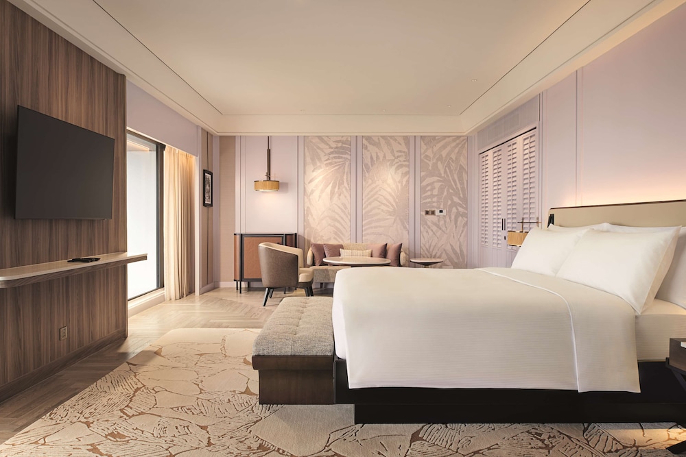 Governor Suite photo 2